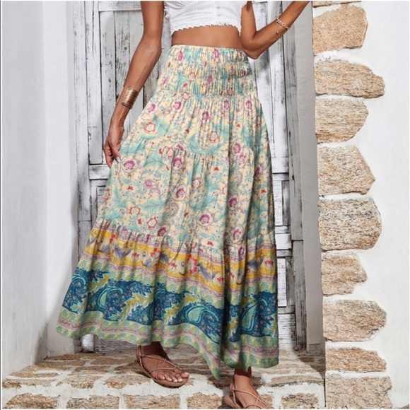 Boho Floral Paisley Print High Smocked Shirred Waist Maxi Skirt - Picture 3 of 9